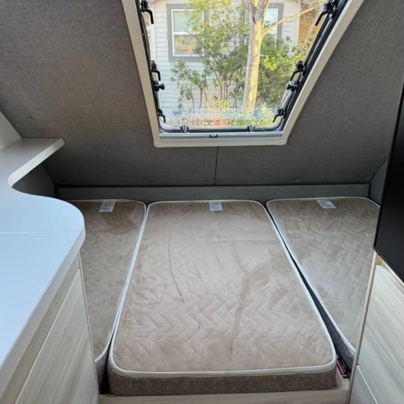Custom Camper Van Travel Trail - Outdoor Adventure Vehicles 评论和价格